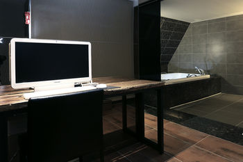 In-Room Business Center