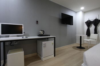 In-Room Business Center