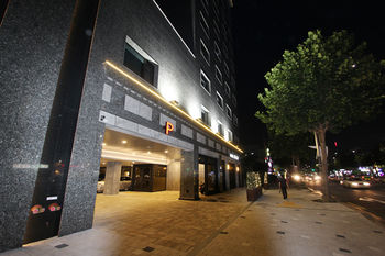 Hotel Front - Evening/Night