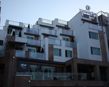 Hotel Front