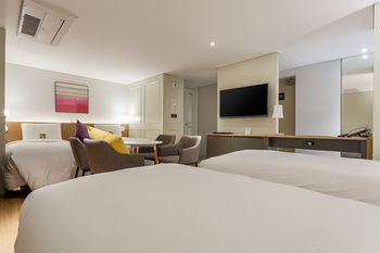 Guestroom