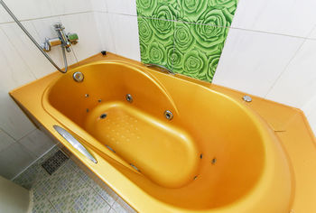 Jetted Tub