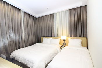 Guestroom View