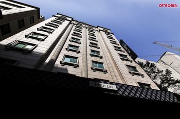 Hotel Front
