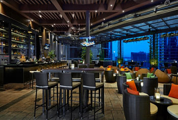 Hotel Bar
