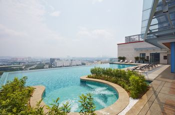 Infinity Pool