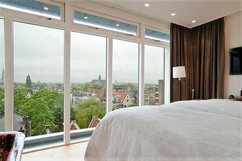 Guestroom View