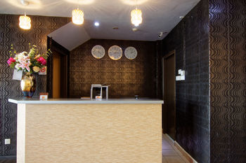 Check-in/Check-out Kiosk
