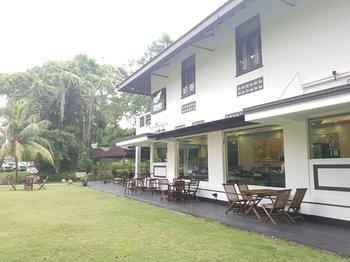 Hotel Front