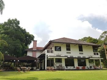 Hotel Front