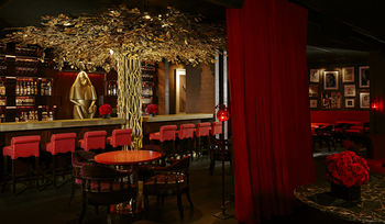 Hotel Bar