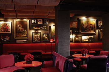 Hotel Bar