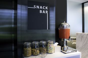 Snack Bar