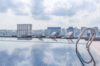Rooftop Pool