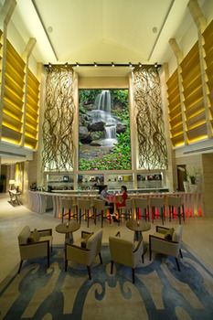 Hotel Bar
