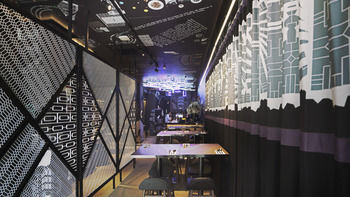 Hotel Bar