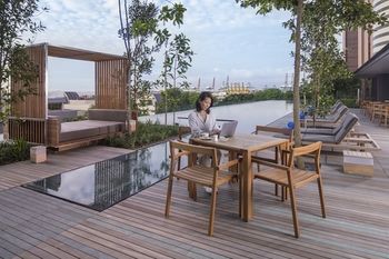 Sundeck