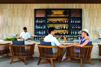 Poolside Bar