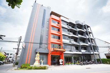 Hotel Front