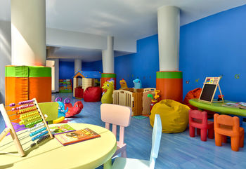 Childrens Play Area - Indoor