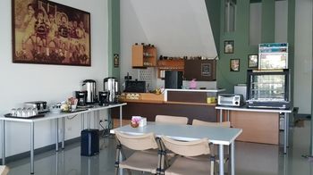Food Court