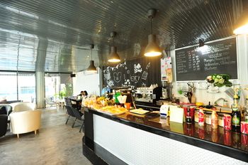Coffee Shop