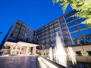 Hotel Front - Evening/Night