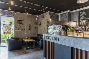 Coffee Shop
