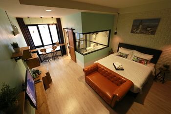 Guestroom
