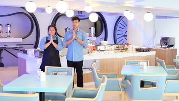 Food Court