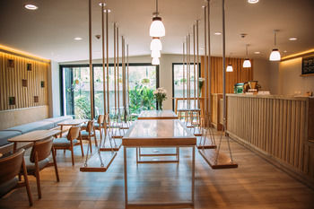 Coffee Shop