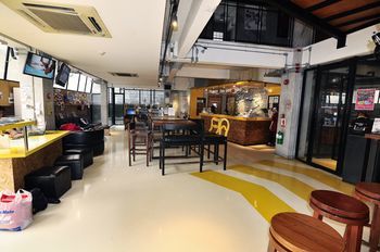 Hotel Bar