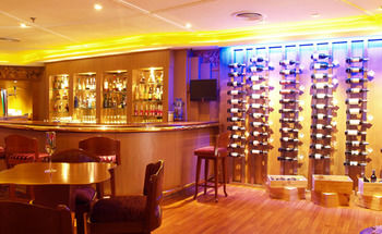 Hotel Lounge