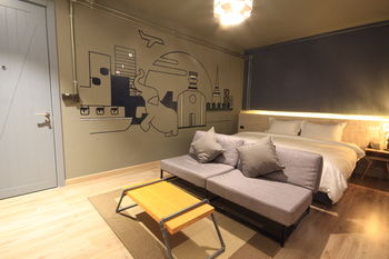 Guestroom