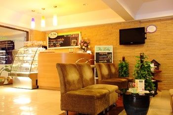 Coffee Shop