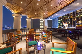 Hotel Bar