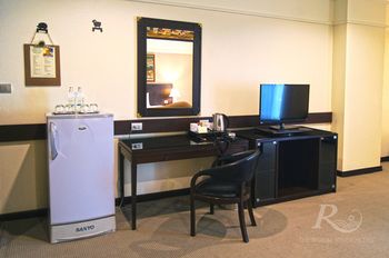 Mini-Refrigerator