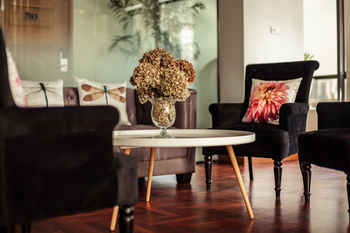 Hotel Lounge