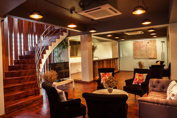 Hotel Lounge