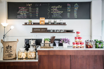 Coffee Shop
