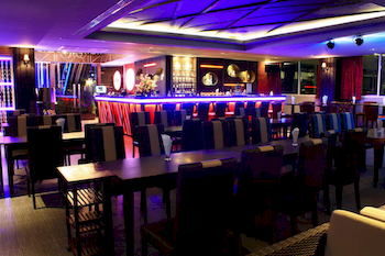 Hotel Lounge