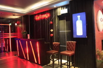 Hotel Lounge