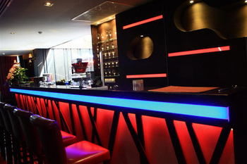 Hotel Lounge
