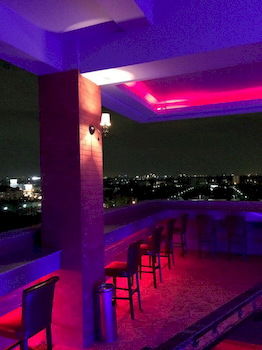 Hotel Lounge