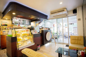 Coffee Shop