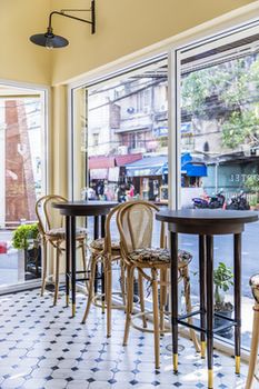 Hotel Bar