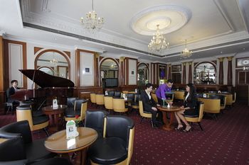 Hotel Lounge
