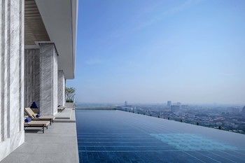 Infinity Pool