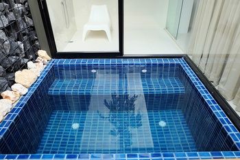 Jetted Tub