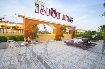 Hotel Bar